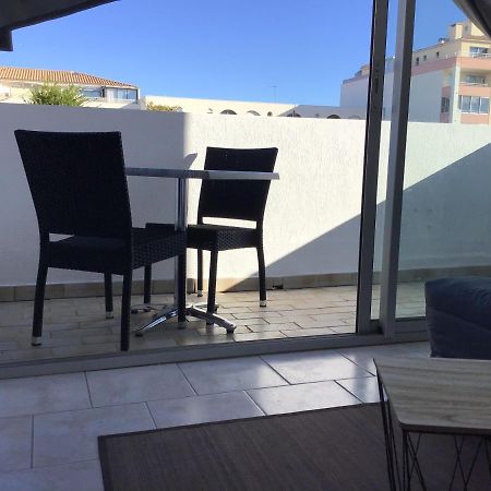 Studio moderne classe 2 dans marina proche mer et etang - lit wifi fibre et parking privé Sète Eksteriør billede