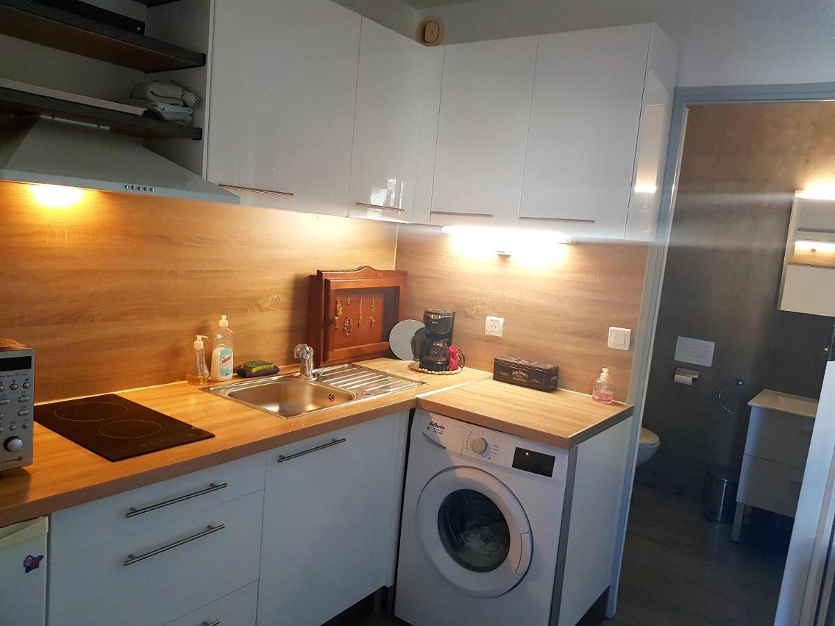 Studio moderne classe 2 dans marina proche mer et etang - lit wifi fibre et parking privé Sète Eksteriør billede